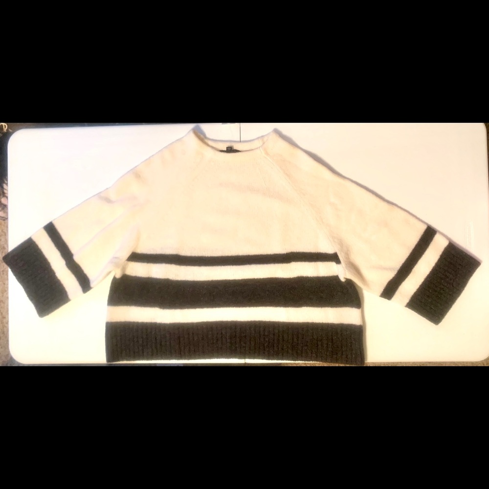 Banana Republic Cropped Sweater